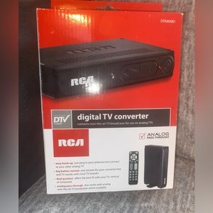 RCA digital TV converter comes with everything in the picture  with remote
